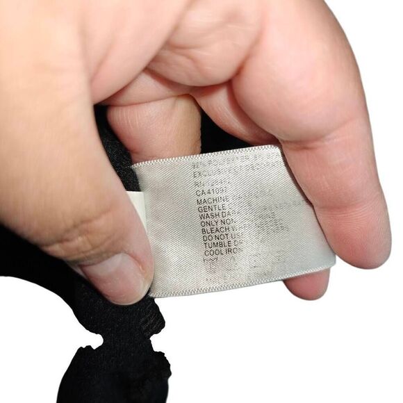 Greg Norman Performance 1/4 Zip Pull Over - Picture 4 of 7